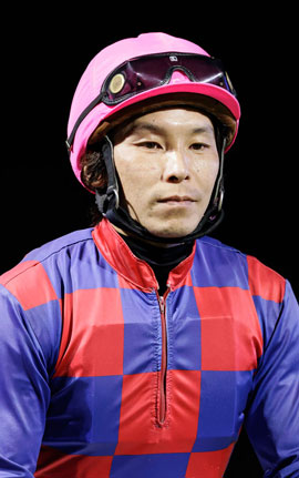 ���� �L��